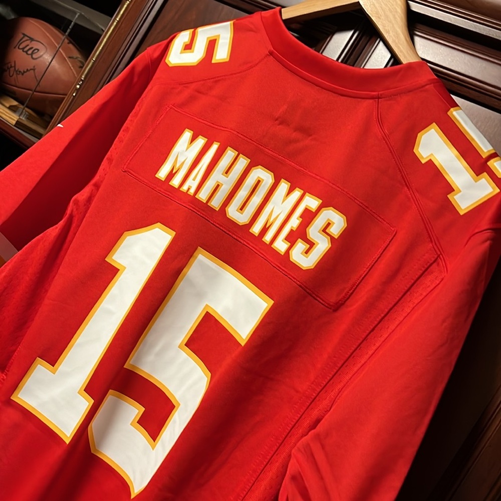 New Men’s NFL KC Chiefs 3X Super Bowl MVP Winner Patrick Mahomes #15 Nike Jersey - Picture 3 of 13